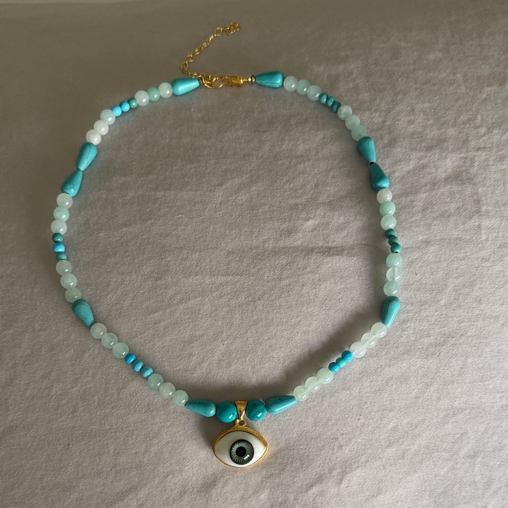 Eye necklace